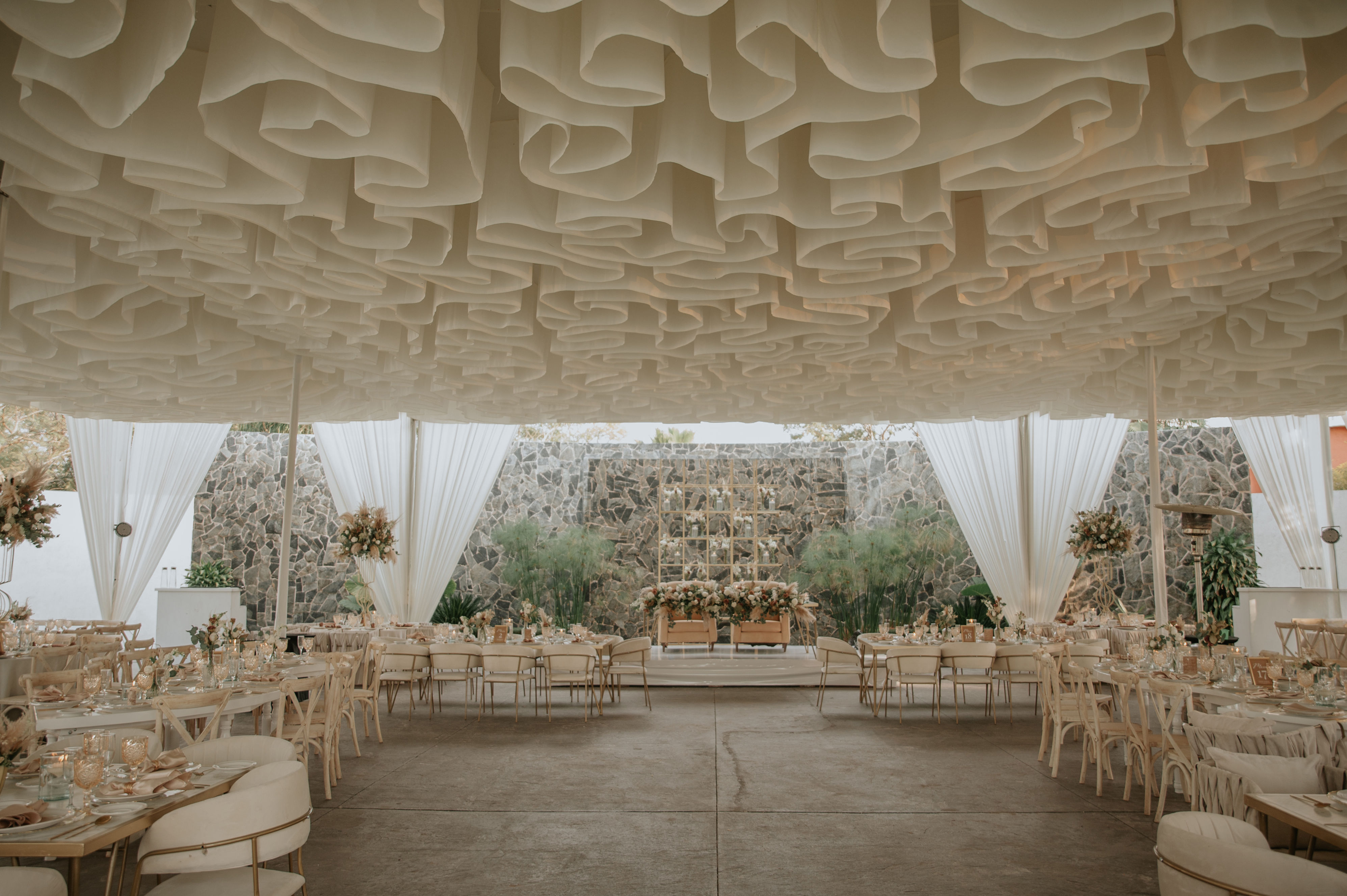 Hacienda Xahuentla, Atlixco, Puebla, México - Jardines, bodas, graduaciones, XV, quince años, aniversarios, bautizos, primeras comuniones, despedidas de soltera, eventos sociales, empresariales, especiales, reunión, espectaculares, salones eventos.